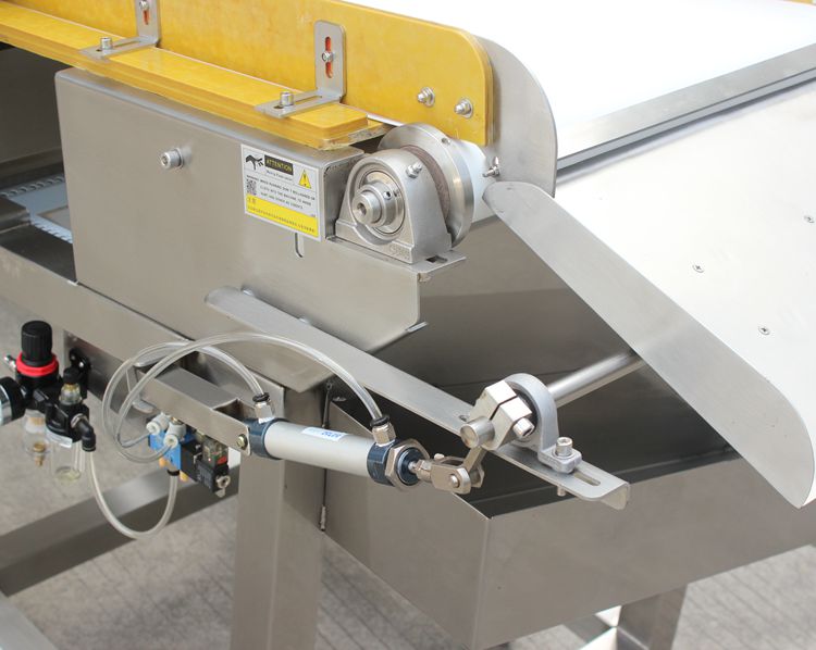 1560937967513859.jpg 509Y斜坡食品傻二哥金檢機(jī)3.jpg